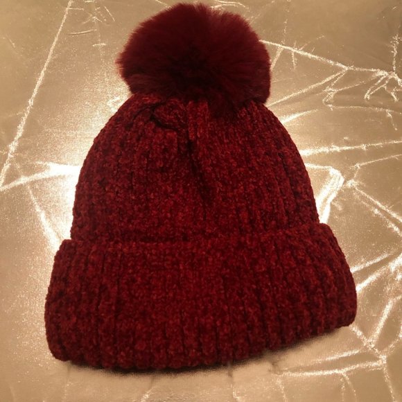 Super Soft & Comfy Red Beanie - Picture 2 of 3